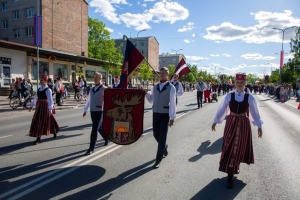Jelgava ar gājienu un dažādiem pasākumiem svin pilsētas svētkus