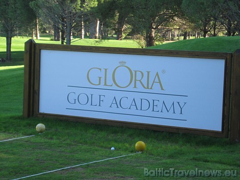 Turkijos kurortinis viešbutis Gloria Golf Resort, kuris yra Belekoje, siūlo sportinį poilsį ne tik profesionalams, bet ir golfo žaidėjams, kurie tik mėgsta kartais pažaisti