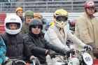 Greičio mėgėjų gentis Auksinio mopedo lenktynėmis atgaivino Rygą 
