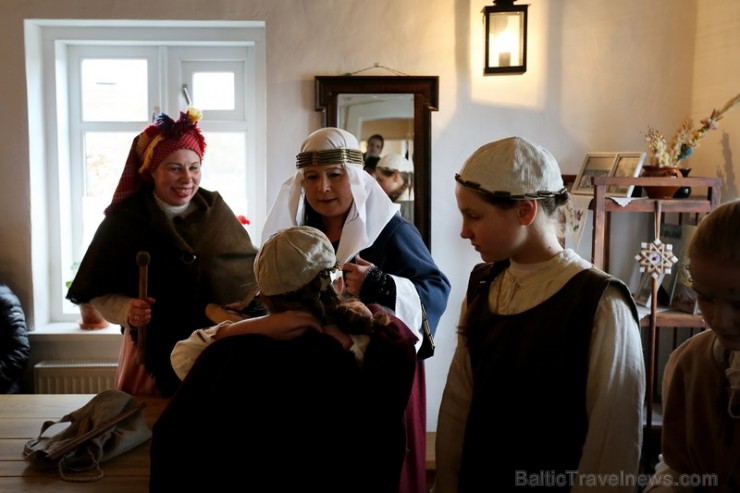 Dalyvavo Šiaulių miesto vaikų folkloro ansambliai: „Abrūsėlis