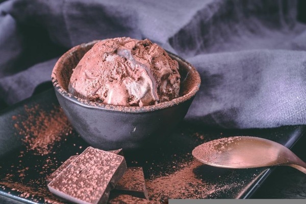 7. jūnijs vēsturē: Atzīmē šokolādes saldējuma dienu