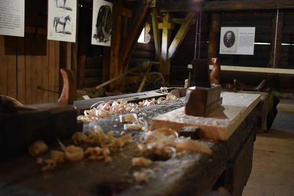 Raiņa muzejā «Tadenava» aplūkojama Raiņa tēvam Krišjānim veltīta izstāde