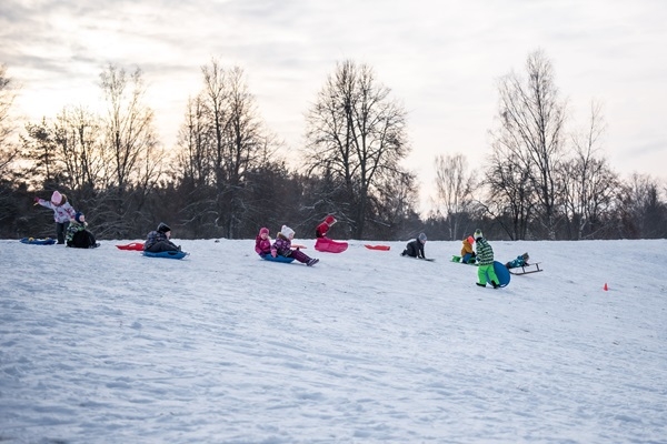 Skolēnu ziemas brīvlaika burvība sākas Valmieras novadā