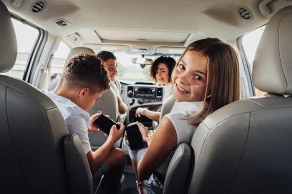 SUV jau ir notiesājuši universāļus un minivenus. Vai tagad kārta MPV un mikrobusiem?