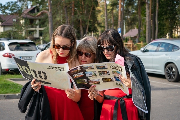 Izbrauc Daugavpils 750. dzimšanas dienas tūrisma ralliju