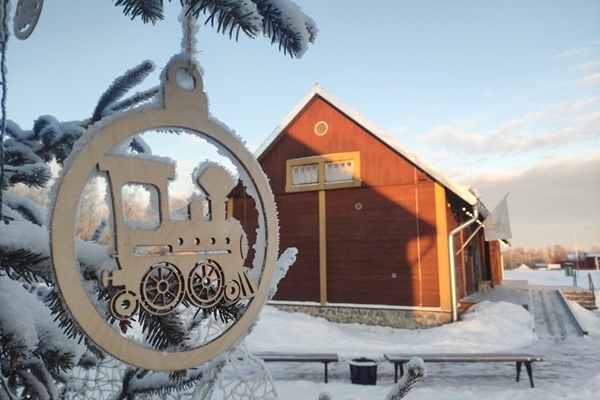 Ziemassvētku laiks Alūksnes Bānīša stacijas kvartālā