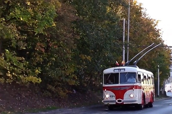 6. novembris vēsturē: Rīgā sāk kursēt trolejbusi