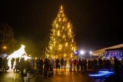 Atpūtas un ceļojumu piedāvājumi 28.11.2025 - 30.11.2025 Ventspils egļu iedegšana Ventspils TIC