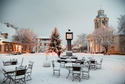 Ventspils iemirdzas Ziemassvētkos Ventspils TIC