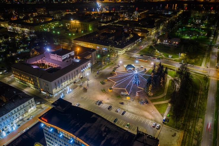Košā Daugavpils ietērpjas svētku rotā. Foto: Daugavpils.lv 295400