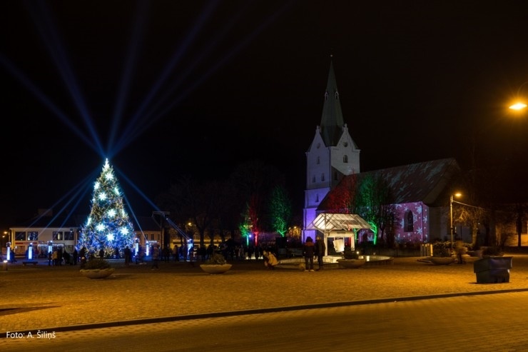 Dobeles egles iedegšanas svētki #iededzuegli. Foto: A. Šiliņš, KrauzeVision 295408