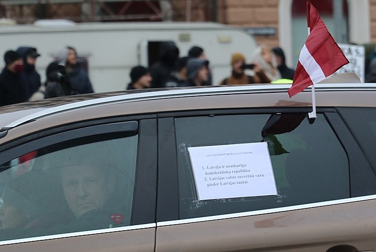 Rīgā norisinājās vairāki protesti pret ierobežojumiem 295475