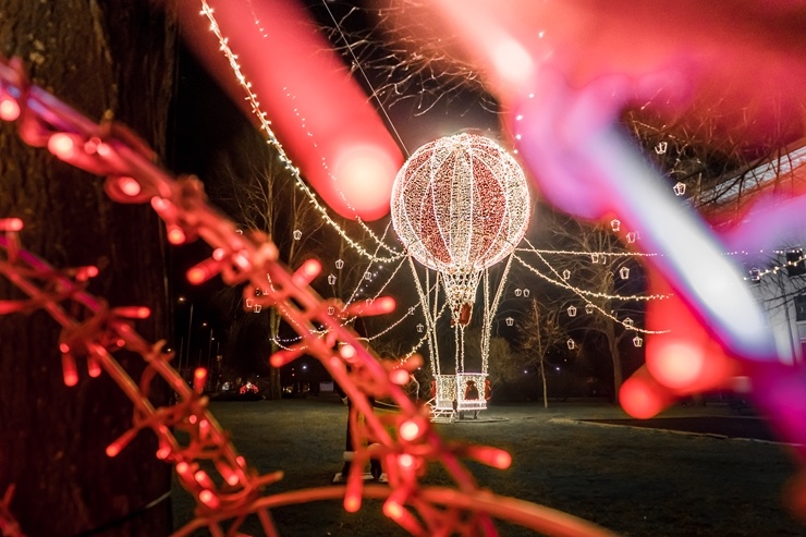 Ziemassvētki ir brīnumu laiks - ieskaties Liepājas rotās. Foto: Kārlis Volkovskis 295527