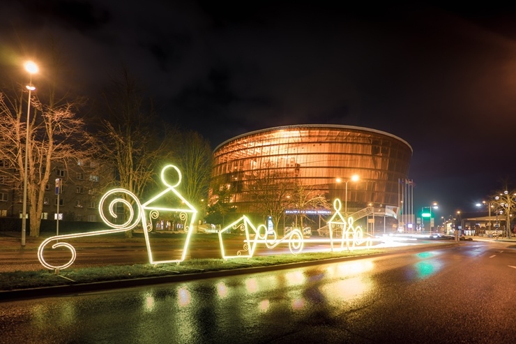 Ziemassvētki ir brīnumu laiks - ieskaties Liepājas rotās. Foto: Kārlis Volkovskis 295531