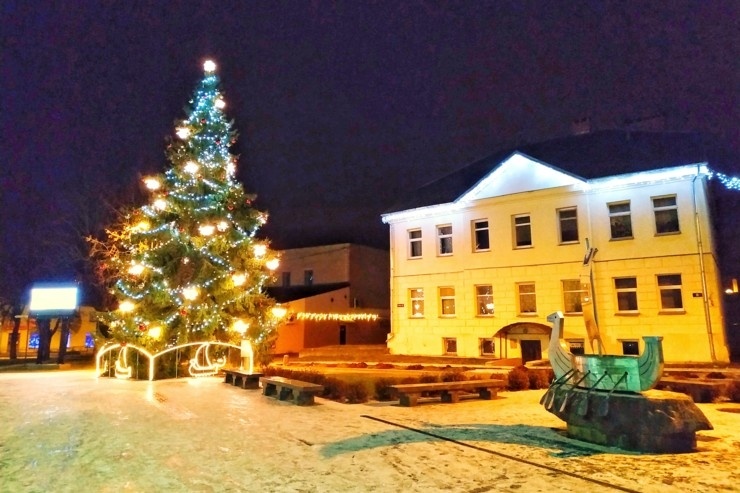 Košā un krāšņā Krāslava gatava svētkiem. Foto: Inga Pudnika 295578