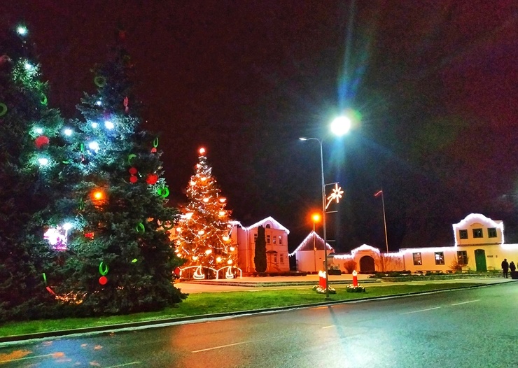 Košā un krāšņā Krāslava gatava svētkiem. Foto: Inga Pudnika 295587