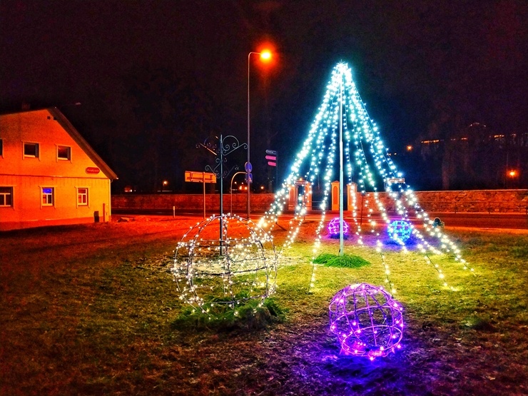 Košā un krāšņā Krāslava gatava svētkiem. Foto: Inga Pudnika 295588