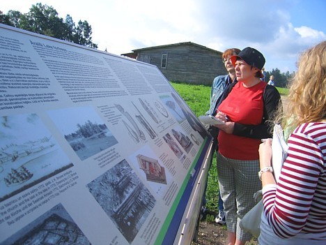 Informācijas stendi izveidoti izmantojot plašu bilžu materiālu 15866