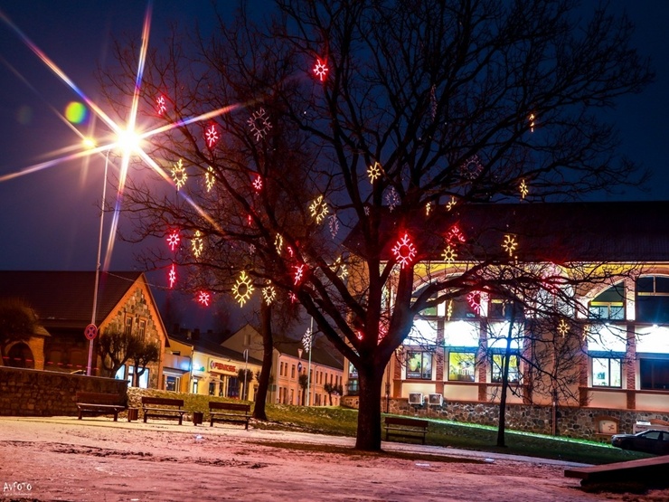 Spoža un koša - aizbrauc uz Madonu, kamēr vēl svētki. Foto: Agris Veckalniņš, Māris Sirmais 295986