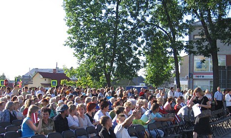 Piektdienas vakarā norisinājās jau ikgadējs pasākums - starptautiskais bērnu un jauniešu popgrupu festivāls 