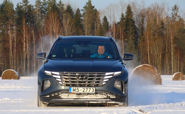 Travelnews.lv apceļo Vidzemi ar jauno «Hyundai Tuscon 1,6 T-GDI hybrid 4WD» 296844