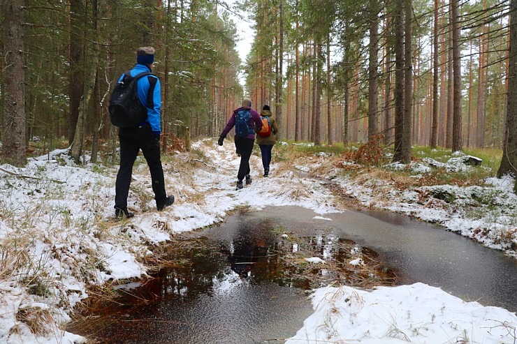 Travelnews.lv dodas 37 km pārgājienā Dundagas apkārtnē 2.daļa 298250