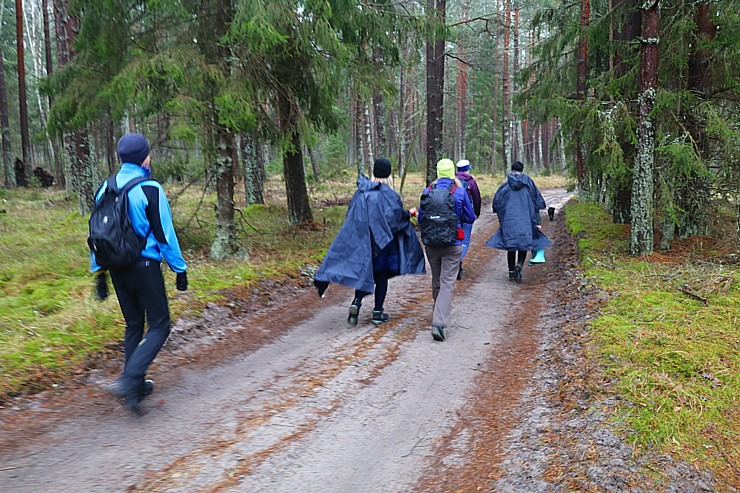 Travelnews.lv dodas 20 km pārgājienā Pāvilostas apkārtnē 1.daļa 298346