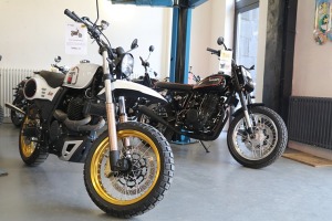 Travelnews.lv apmeklē pilsētas motociklu tirgotavu «Dude Bikes» Rīgā 1