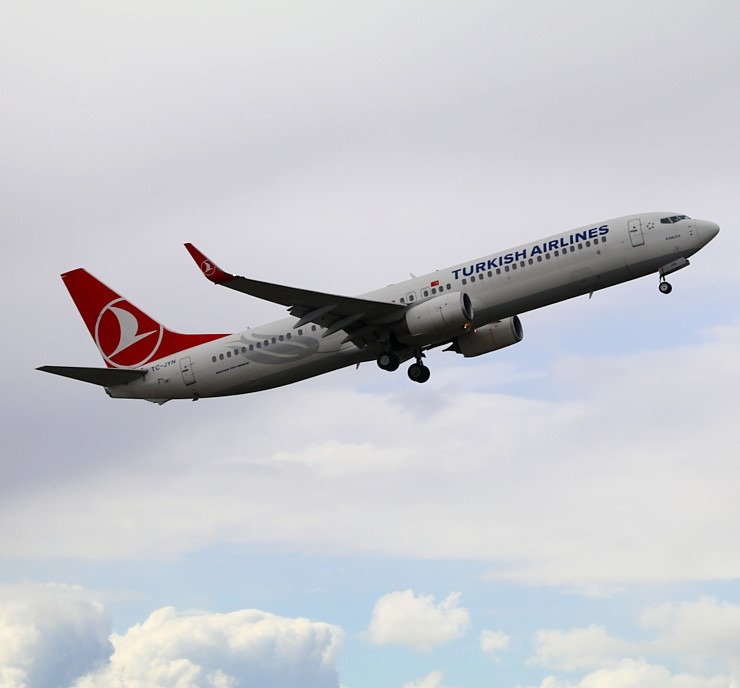 Pēc 539 dienām tūroperators «Tez Tour Latvija» atsāk čarterlidojumus uz Antalju ar «Turkish Airlines» 300302