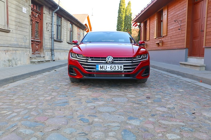 Travelnews.lv apceļo Latviju ar skaisto «Volkswagen Arteon Shooting Brake» 300338