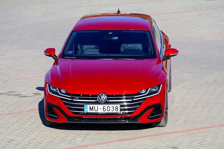 Travelnews.lv apceļo Latviju ar skaisto «Volkswagen Arteon Shooting Brake» 300327