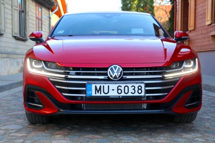 Travelnews.lv apceļo Latviju ar skaisto «Volkswagen Arteon Shooting Brake» 300329