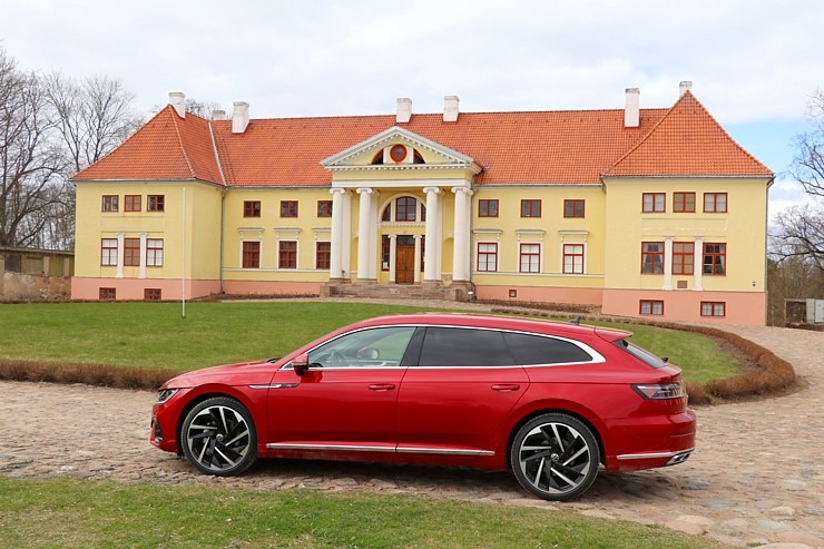 Travelnews.lv apceļo Latviju ar skaisto «Volkswagen Arteon Shooting Brake» 300334