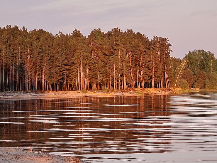 Travelnews.lv pirmo reizi apmeklē Gaujas ietekas labo krastu un Rīgas jūras līča pludmali saulrietā 301310