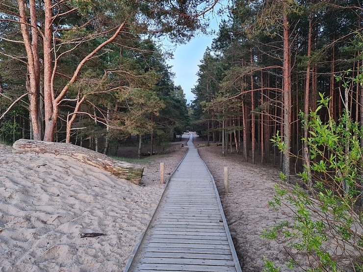 Travelnews.lv pirmo reizi apmeklē Gaujas ietekas labo krastu un Rīgas jūras līča pludmali saulrietā 301320