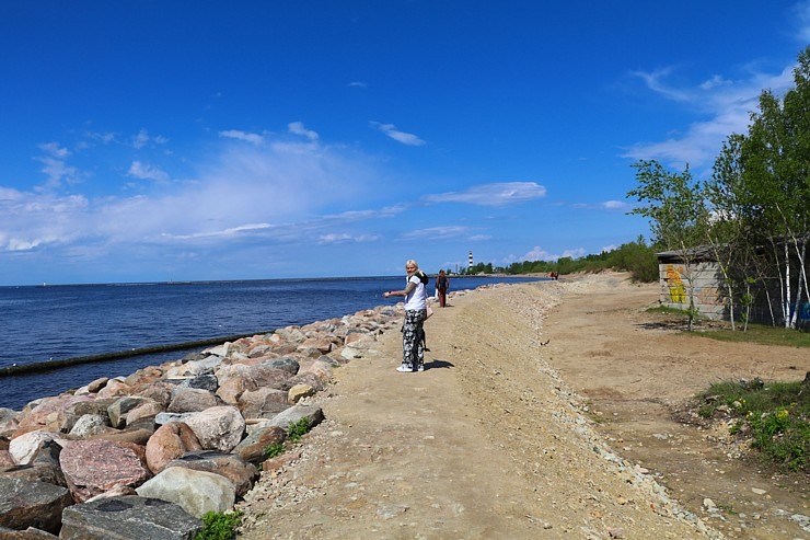 Travelnews.lv apmeklē Rietumu molu, Daugavgrīvas bāku un piedzīvo reņģu ķeršanu 301430