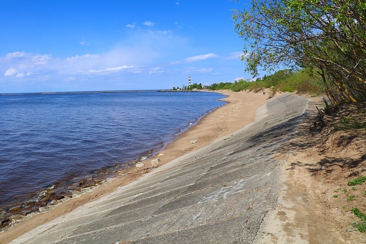 Travelnews.lv apmeklē Rietumu molu, Daugavgrīvas bāku un piedzīvo reņģu ķeršanu 301431