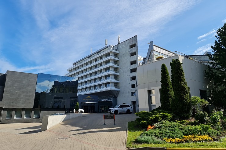 Jūrmalas pludmales viesnīca «Baltic Beach Hotel» piedāvā jūru, smiltis, sauli un servisu 302216