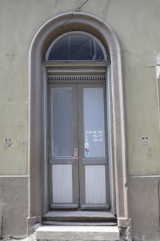 Travelnews.lv apciemo Tallinu un izveido vairāk nekā 50 vecpilsētas durvju kolekciju 26