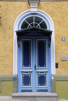 Travelnews.lv apciemo Tallinu un izveido vairāk nekā 50 vecpilsētas durvju kolekciju 34