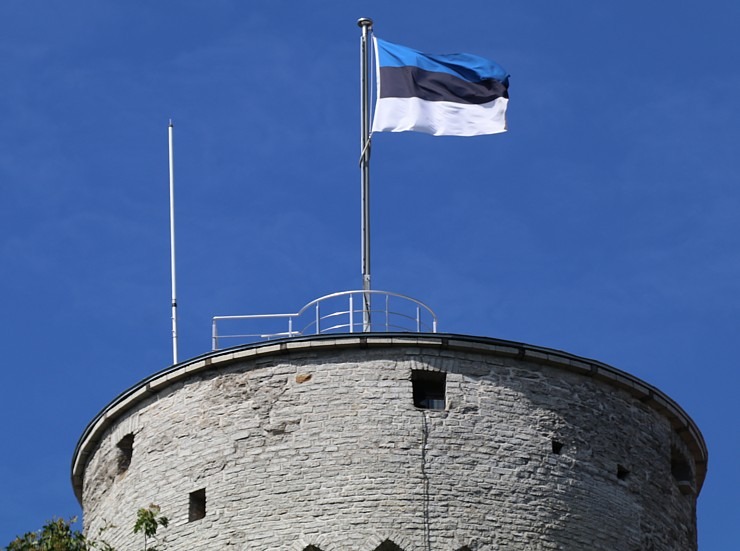 Travelnews.lv fotopiezīmes: Tallinas vecpilsēta slavējas ar viduslaiku torņiem 302752