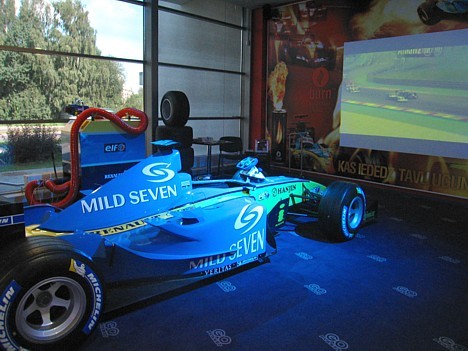 F1 simulators 16274