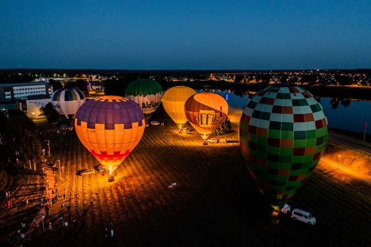 Gaisa balonu šovs Daugavpilī un Daugavpils no putna lidojuma 303227