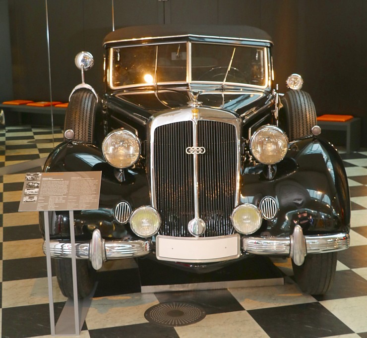 «Audi» zīmola faniem noteikti jāapmeklē muzejs «August Horch Museum Zwickau» Cvikavā 305255