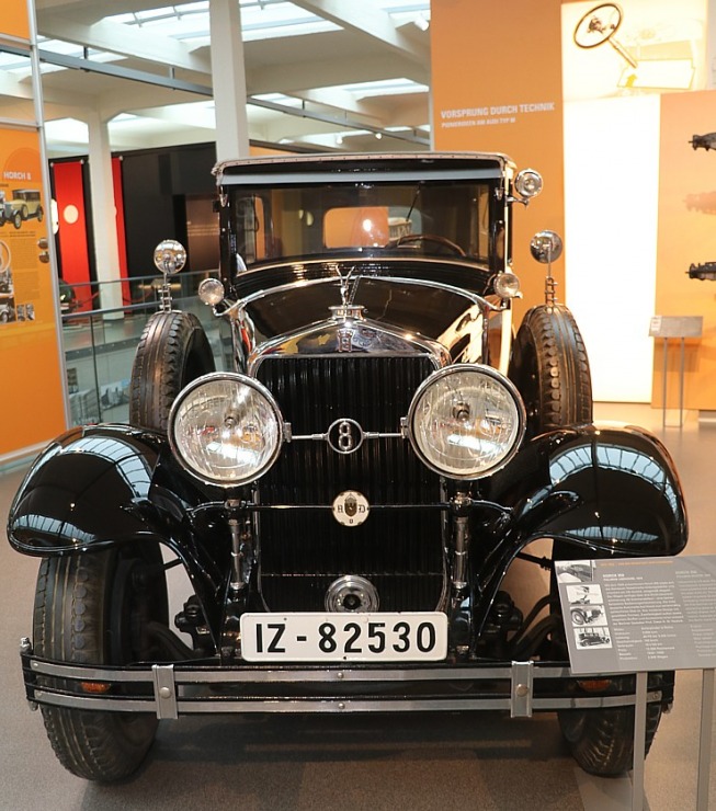 «Audi» zīmola faniem noteikti jāapmeklē muzejs «August Horch Museum Zwickau» Cvikavā 305248