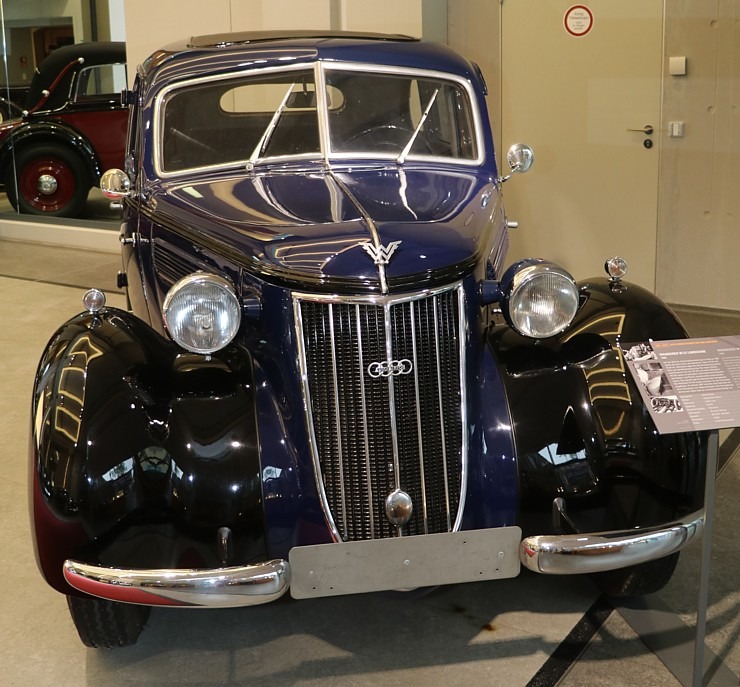 «Audi» zīmola faniem noteikti jāapmeklē muzejs «August Horch Museum Zwickau» Cvikavā 305288