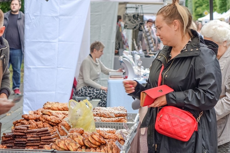 Ventspils lustīgi nosvinējusi 731.dzimšanas dienu 305504