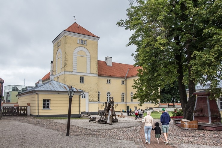 Ventspils lustīgi nosvinējusi 731.dzimšanas dienu 305473