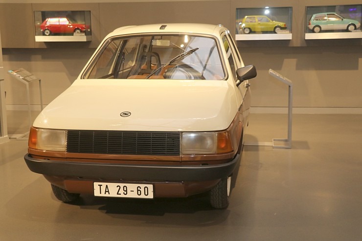 Cvikavas «Audi» un «Trabant» muzejā «August Horch Museum Zwickau» var arī apprecēties 306009