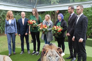 Rīgas Nacionālais zooloģiskais dārzs krusta mazos lauvēnus - «Varis» un «Teika» 14